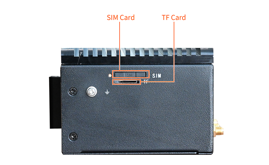 5G網關背面接口